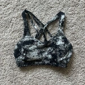 Lululemon Free to be Serene Sports Bra - black and white